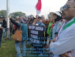 Berujung Ricuh, Ribuan Massa Aksi Demo Padati Gedung DPR RI di Tanah Abang Kota Jakarta Terkait Pembatalan Putusan MK Pilkada