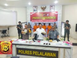 Ditresnarkoba Polda Riau dan Polres Pelalawan Berhasil Amankan 4 Orang Jaringan Narkoba Internasional 