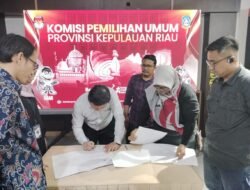 Polresta Barelang Kawal Pendistribusian Dokumen Hasil Rekapitulasi Penghitungan Suara Pilkada ke KPU Provinsi Kepulauan Riau