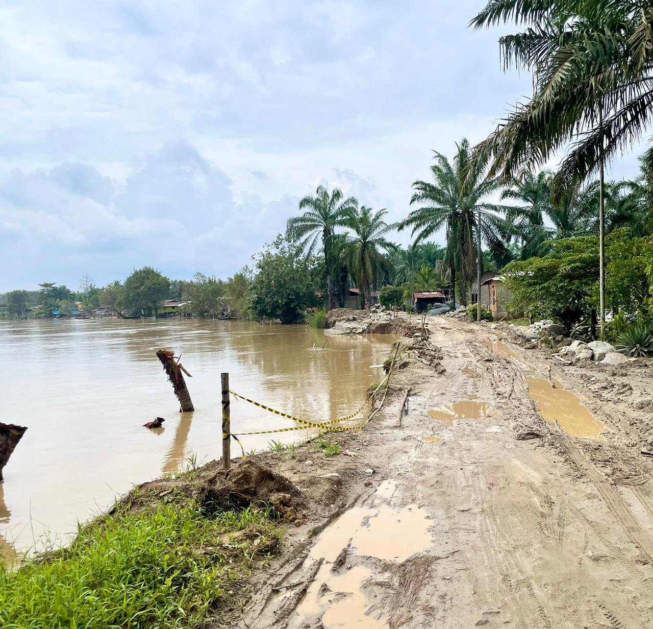 Pembangunan Beronjong di Desa Tanjung Mulia Diduga Tidak Sesuai Rencana Anggaran