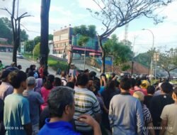 Desakan Warga Baloi Memuncak saat APH Mendatangi Lokasi