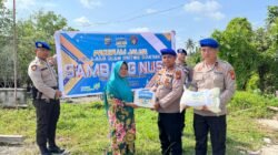 Jalankan Program JALUR, Satpolairud Polres Meranti Salurkan Bansos dan Layanan Kesehatan untuk Warga Pesisir