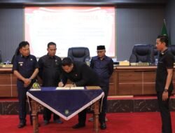 DPRD Sahkan APBD Perubahan 2025 Kepulauan Meranti Rp1.217 Triliun