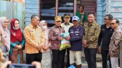 Tinjau Rumah Roboh, Bupati Asmar Perintahkan Perkim Bangun Ulang