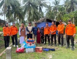 Pemkab Meranti Salurkan Bantuan Sosial untuk Warga Terdampak Bencana di Desa Maini