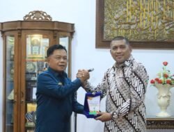 Pemkab Kepulauan Meranti dan Karimun Teken MoU, Perkuat Sinergi Percepatan Pembangunan Daerah