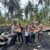 Polsek Rangsang Salurkan 2 Peket Sembako Musibah Kebakaran Rumah