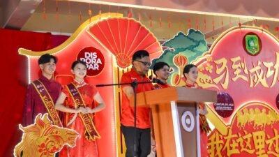 Bupati Meranti AKBP (Purn) H. Asmar Buka Festival Lampu Lampion Imlek 2026