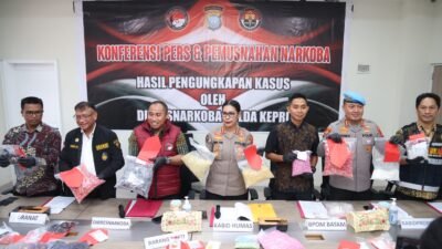 Ditresnarkoba Polda Kepri Gelar Konferensi Pers Ungkap Kasus dan Pemusnahan Barang Bukti Tindak Pidana Narkotika Periode Bulan Februari-april 2026