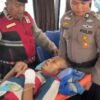 Polres Meranti Evakuasi Penumpang Yang Sakit di Tengah Padatnya Aktivitas Pelabuhan