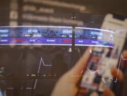 IHSG Menguat, Inflasi & Manufaktur RI Jadi Penggerak