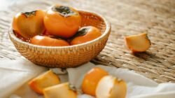7 Khasiat Tersembunyi Buah Kesemek