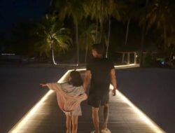 10 Momen Seru Kunal Kemmu Rayakan Ultah di Maldives