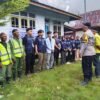 Bentengi Pesisir dari Abrasi, Bhabinkamtibmas Desa Bungur Bersama Warga Tanam Mangrove Sambut HUT Bhayangkara ke-80″