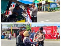 Jelang HUT RI ke-81, Satlantas Polres Meranti Bagikan Bendera Merah Putih kepada Pengendara