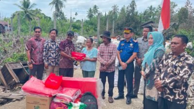 Pemkab Meranti Salurkan Bantuan, Korban Kebakaran di Gang Tumu Dikuatkan dan Rumah Direncanakan Dibangun Kembali